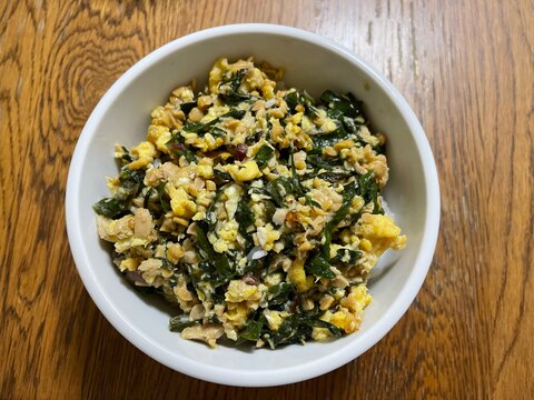 つるむらさきと納豆のネバネバ丼